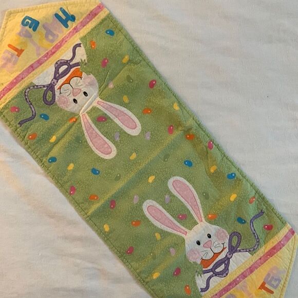 Happy Easter Table Runner Bunny Jelly Beans Pastel - Picture 1 of 8